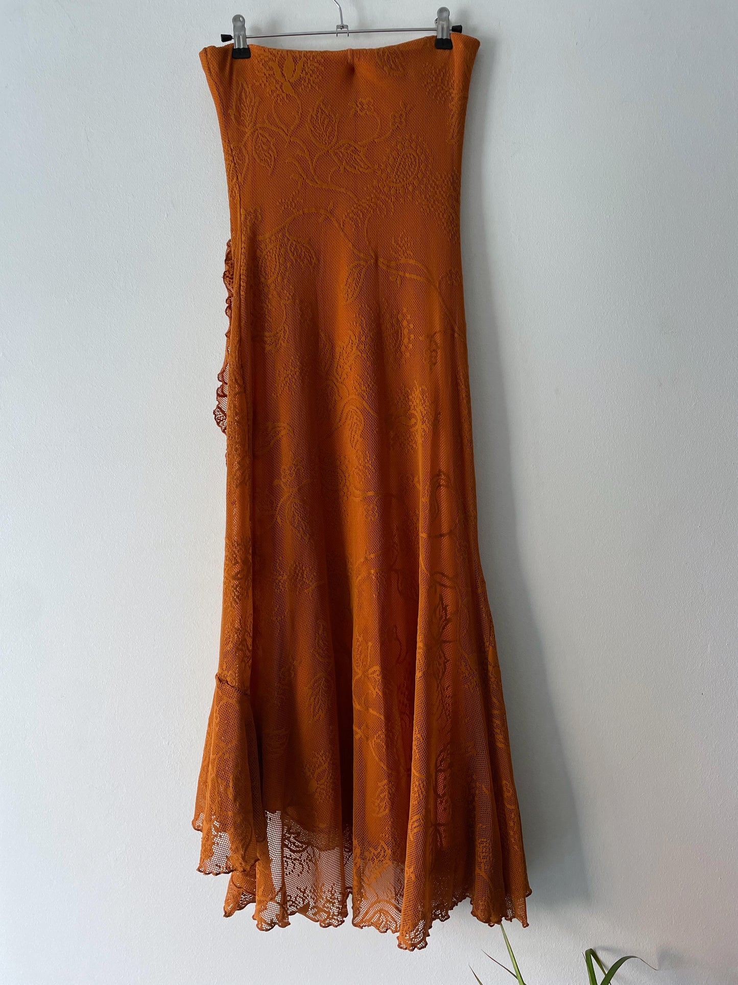 Lace dress with ruffles