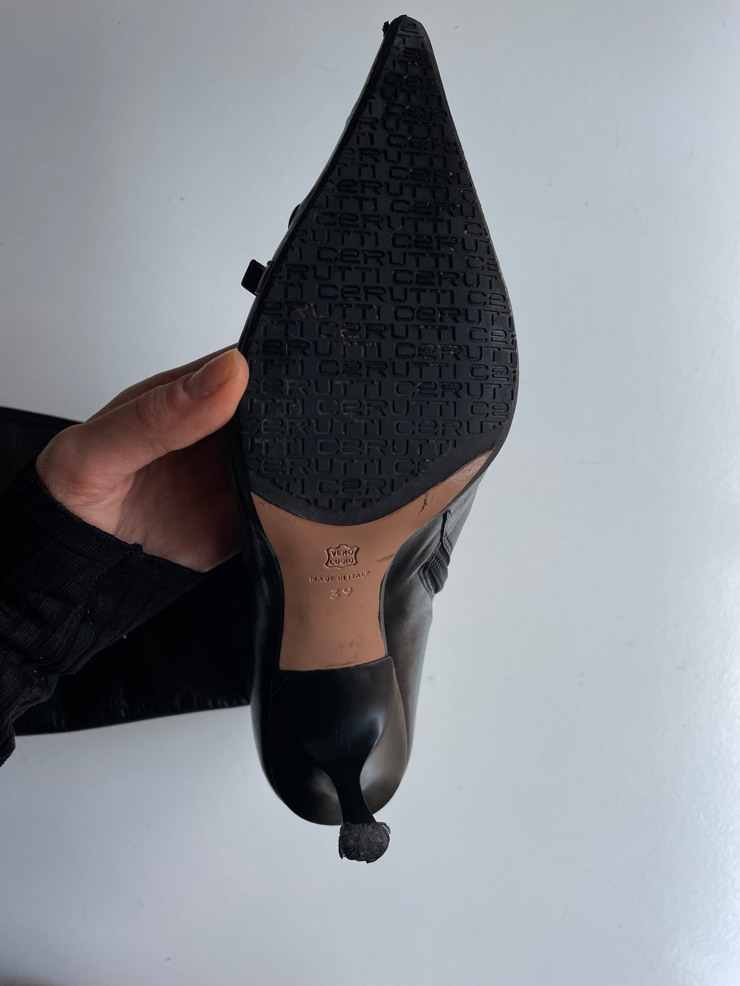 Vintage pointed toe boots