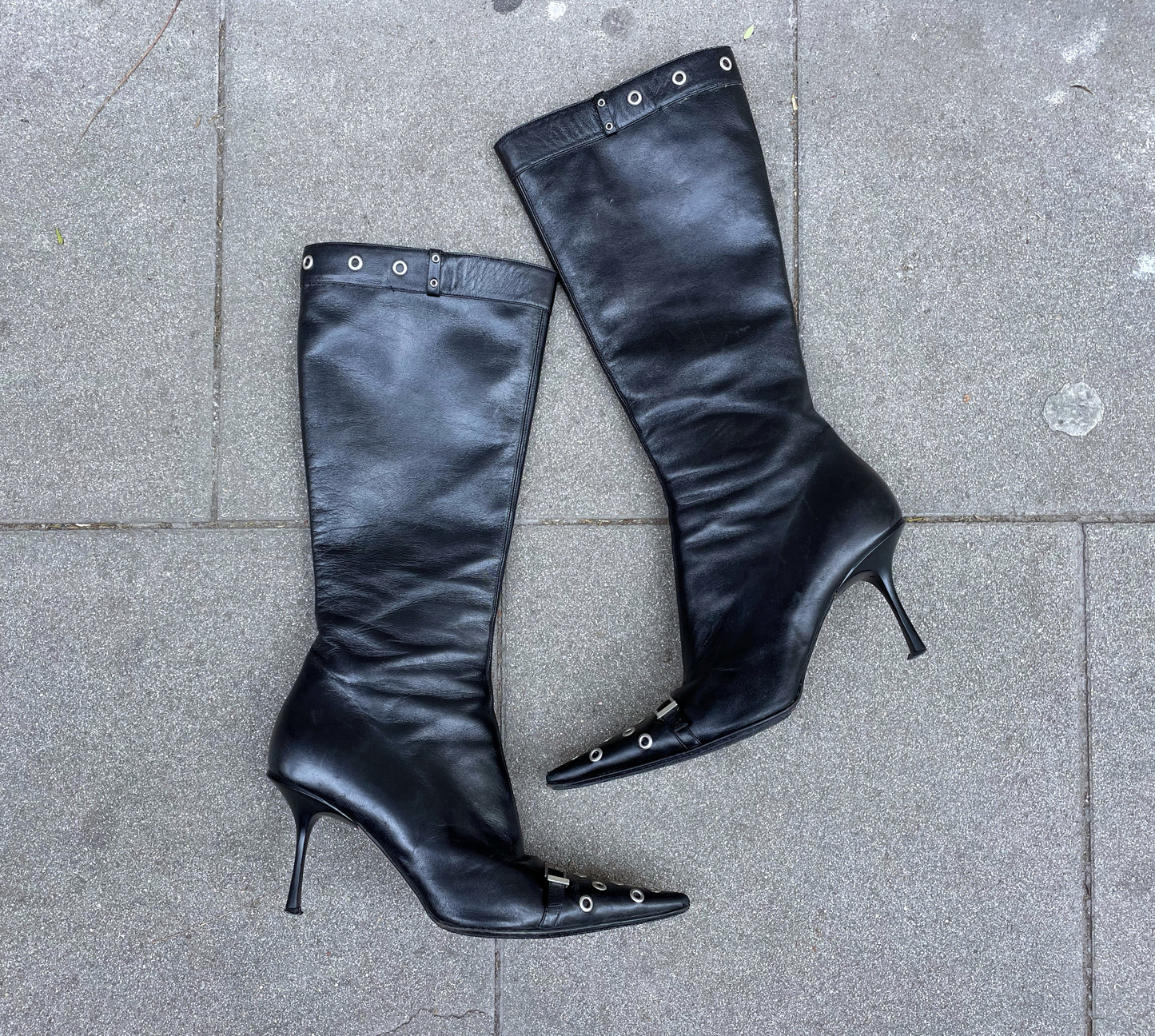 Vintage pointed toe boots