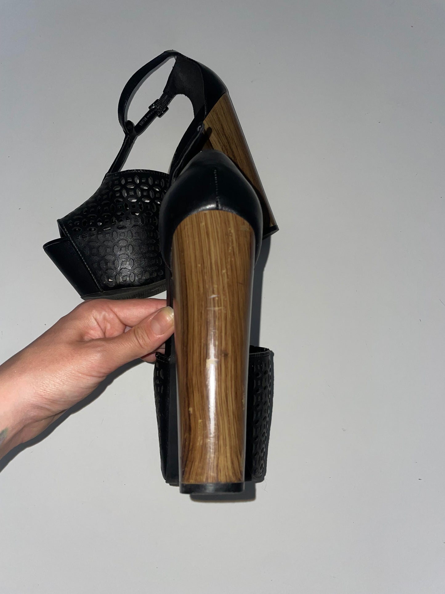 Sandals By Jessica Simpson
