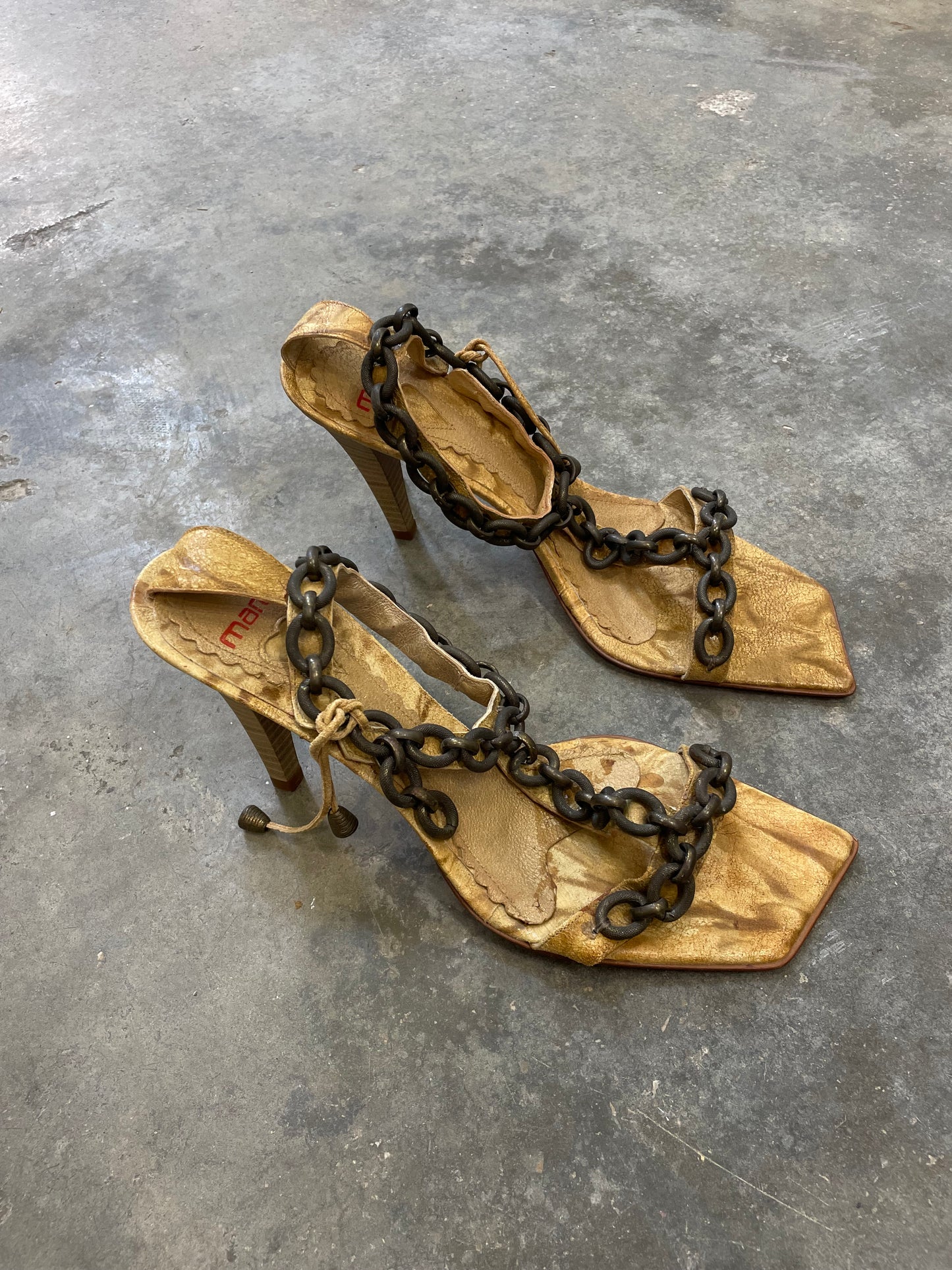 Sandals With Chains