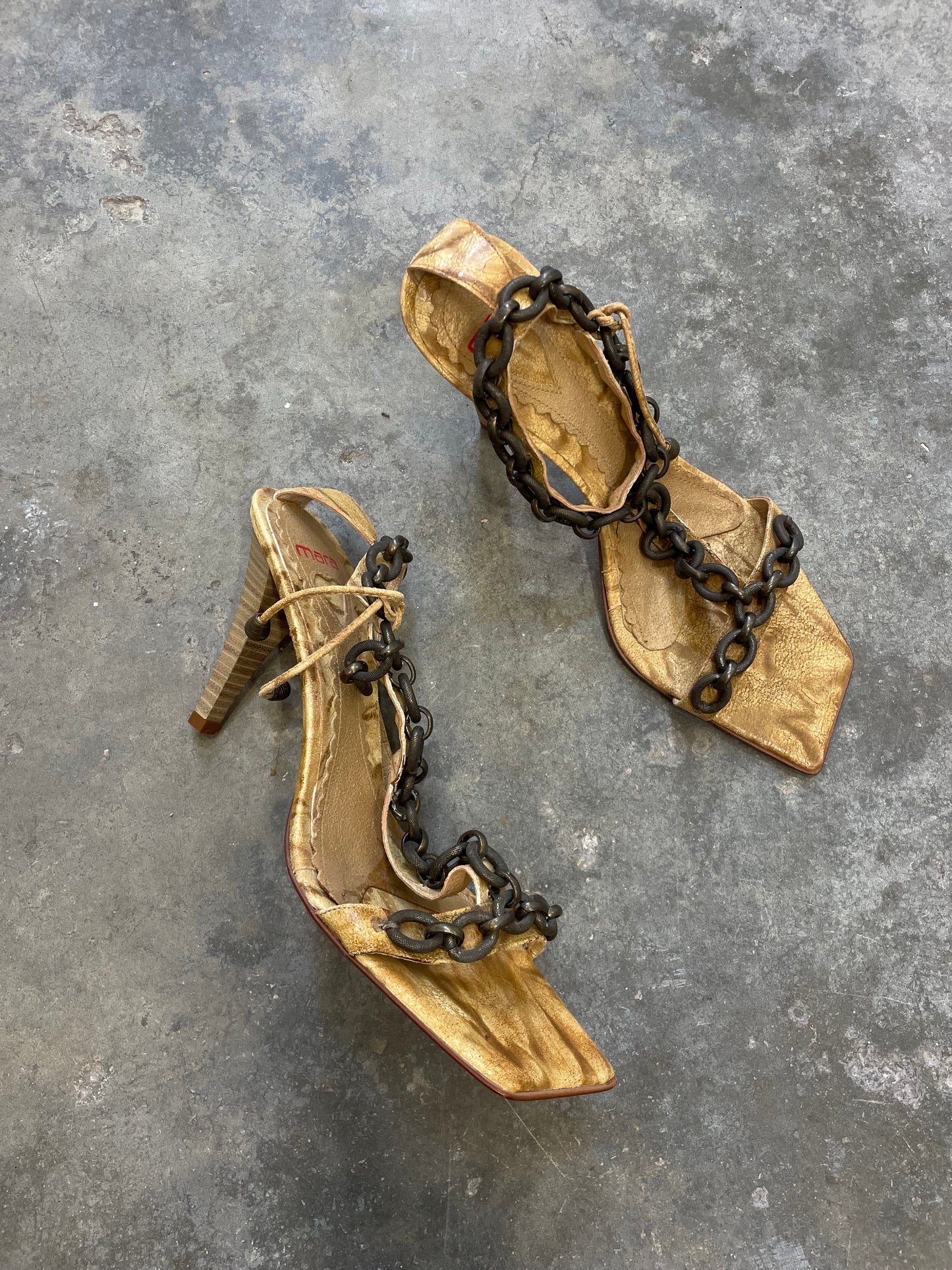 Sandals With Chains
