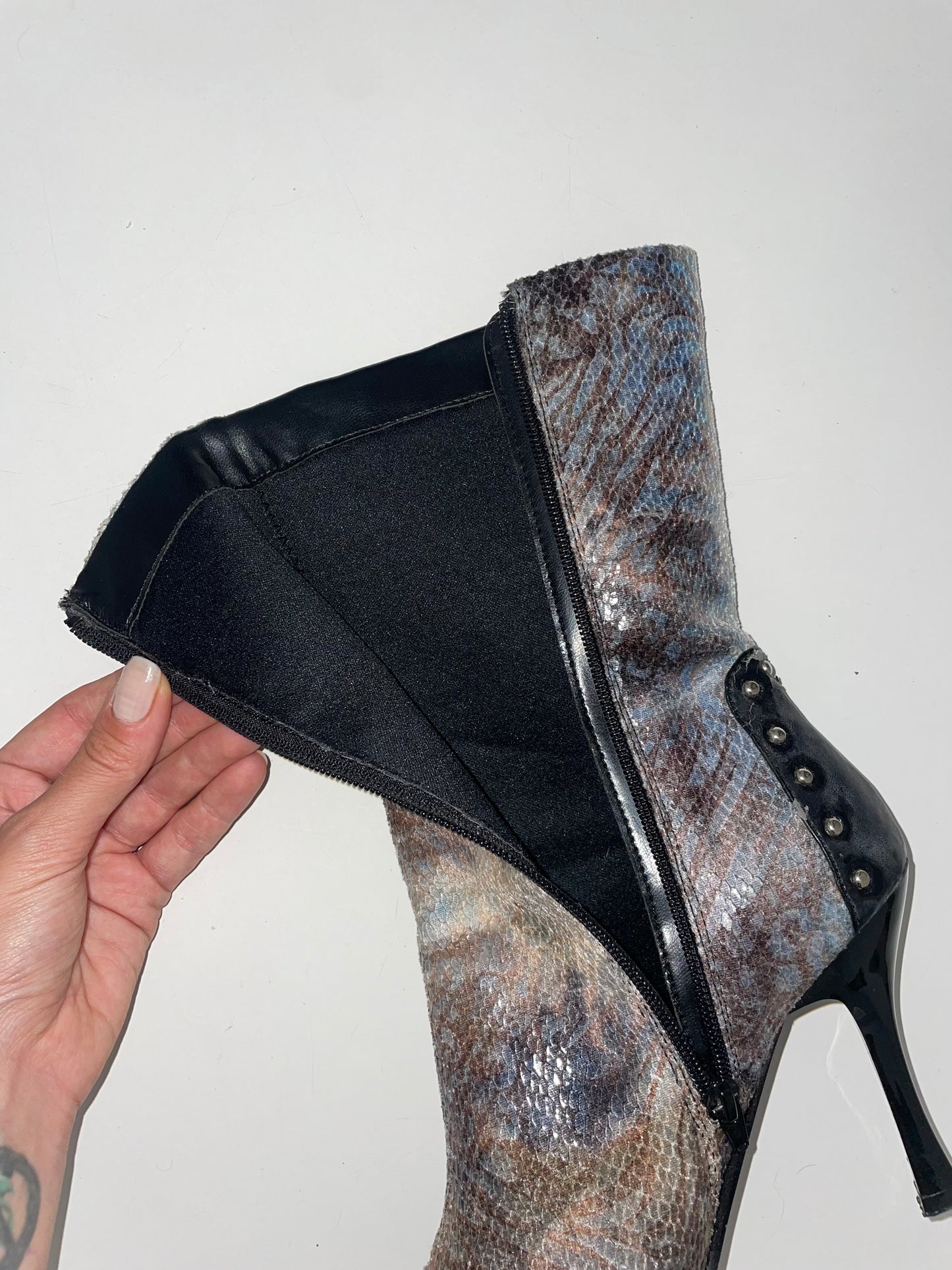 Pointed Toe Textile Boots