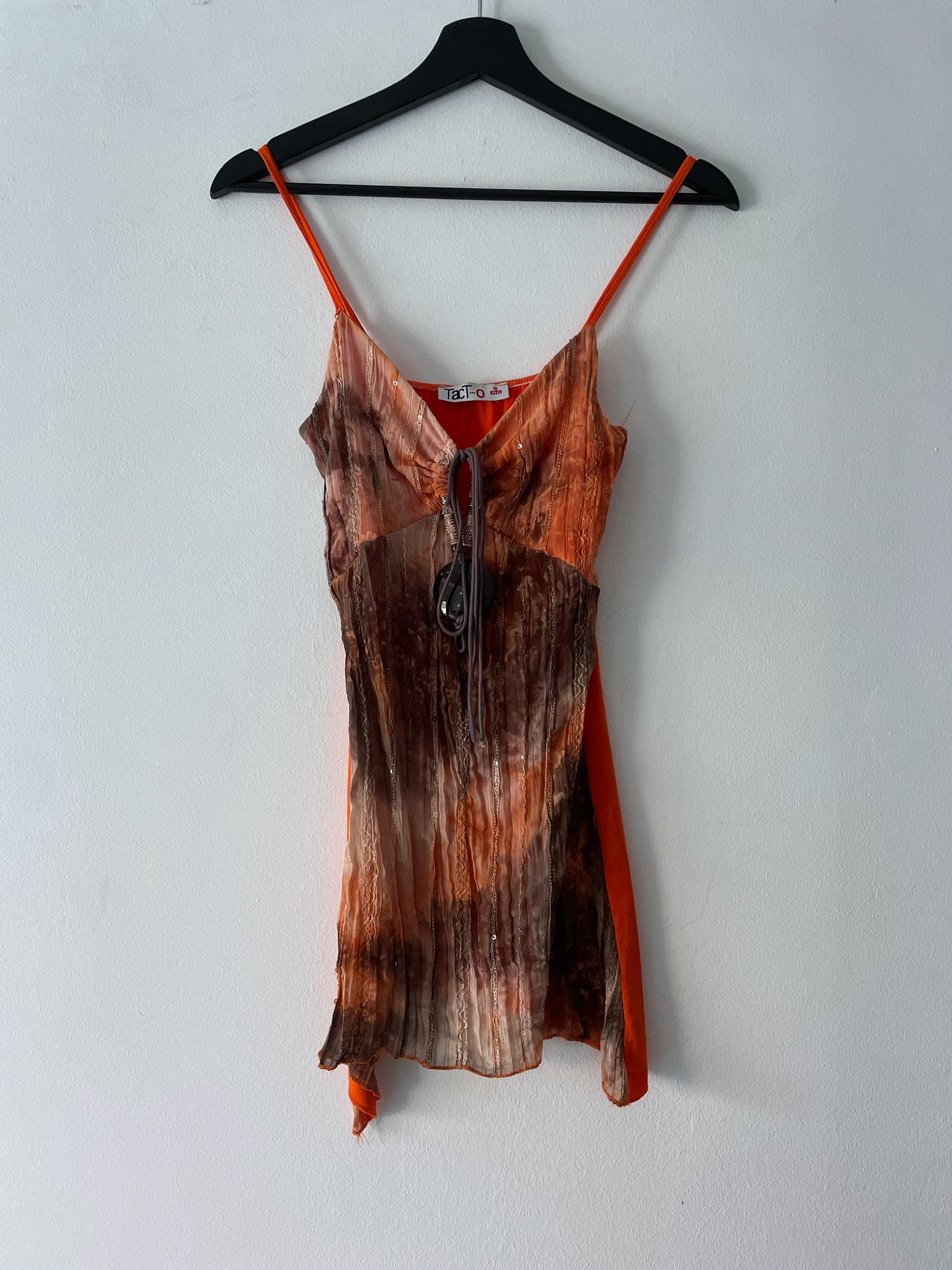 Mini dress with embroidery.