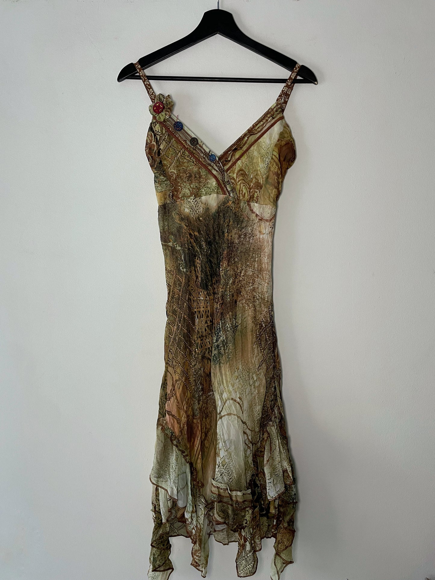 Midi dress with ruffles