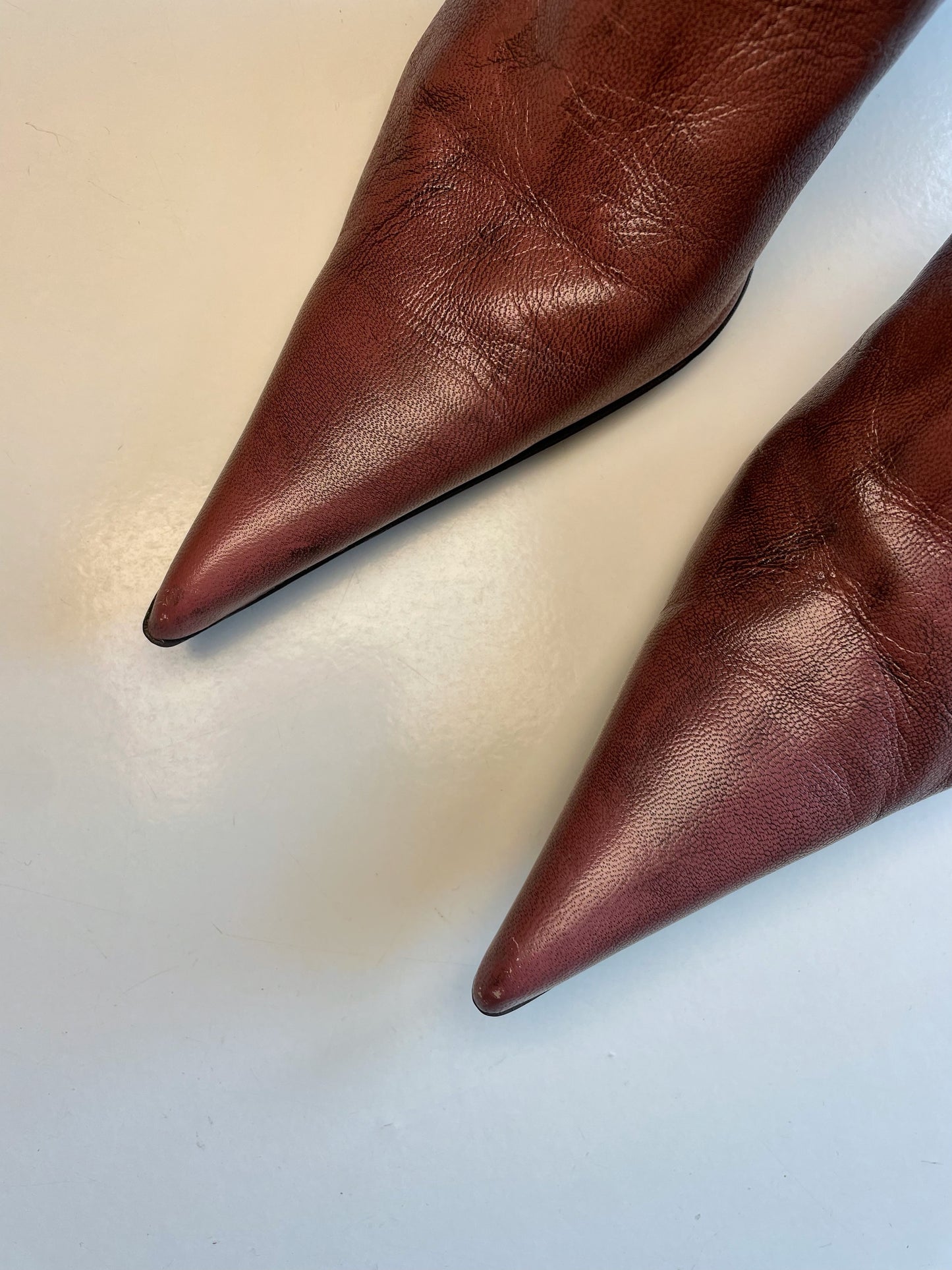 Vintage Maroon Pointed-Toe Mid-Calf Boots