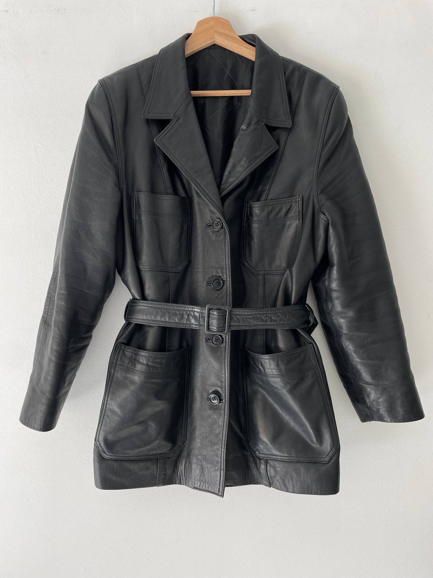 Chaqueta vintage de cuero natural con cinturón