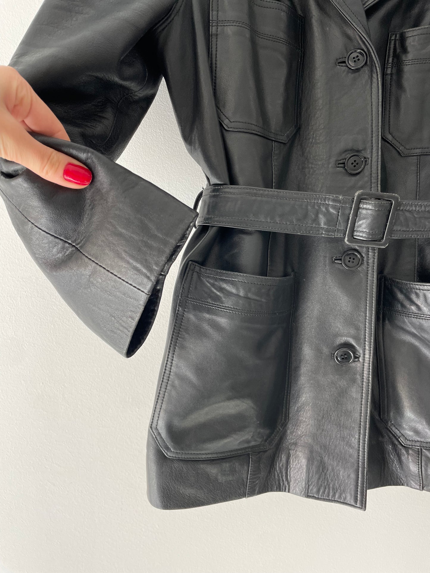 Chaqueta vintage de cuero natural con cinturón