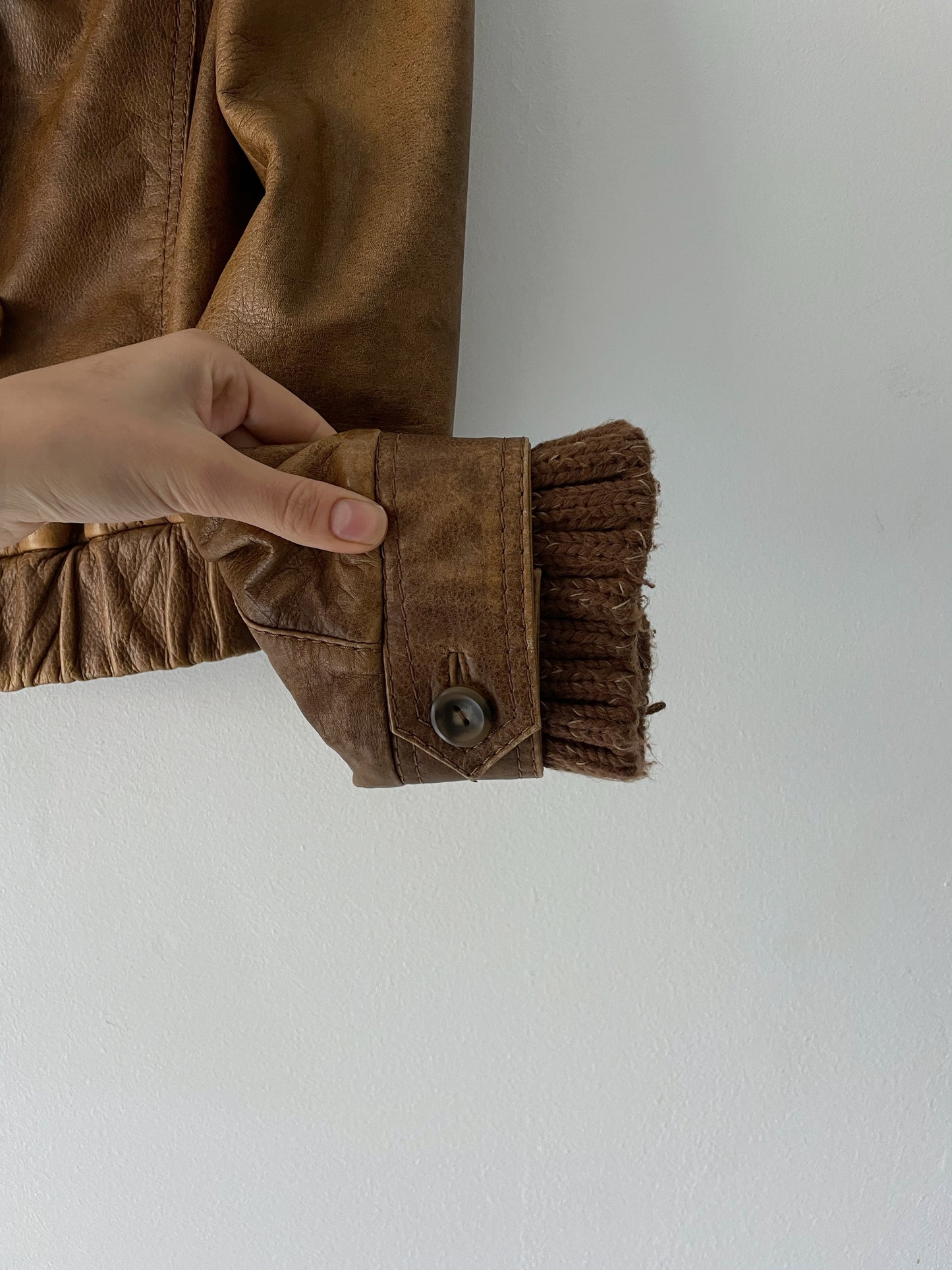 Chaqueta de cuero natural estilo Y2K.