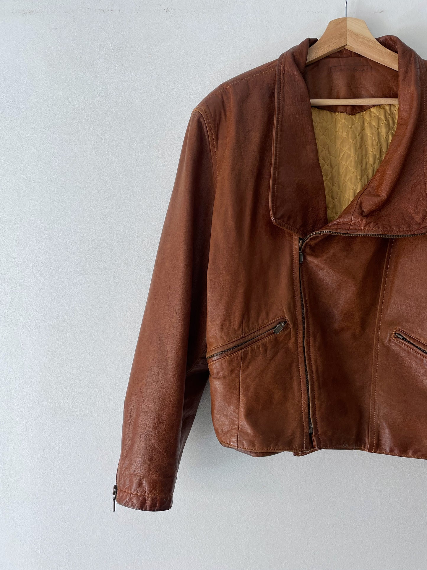 Chaqueta de cuero natural