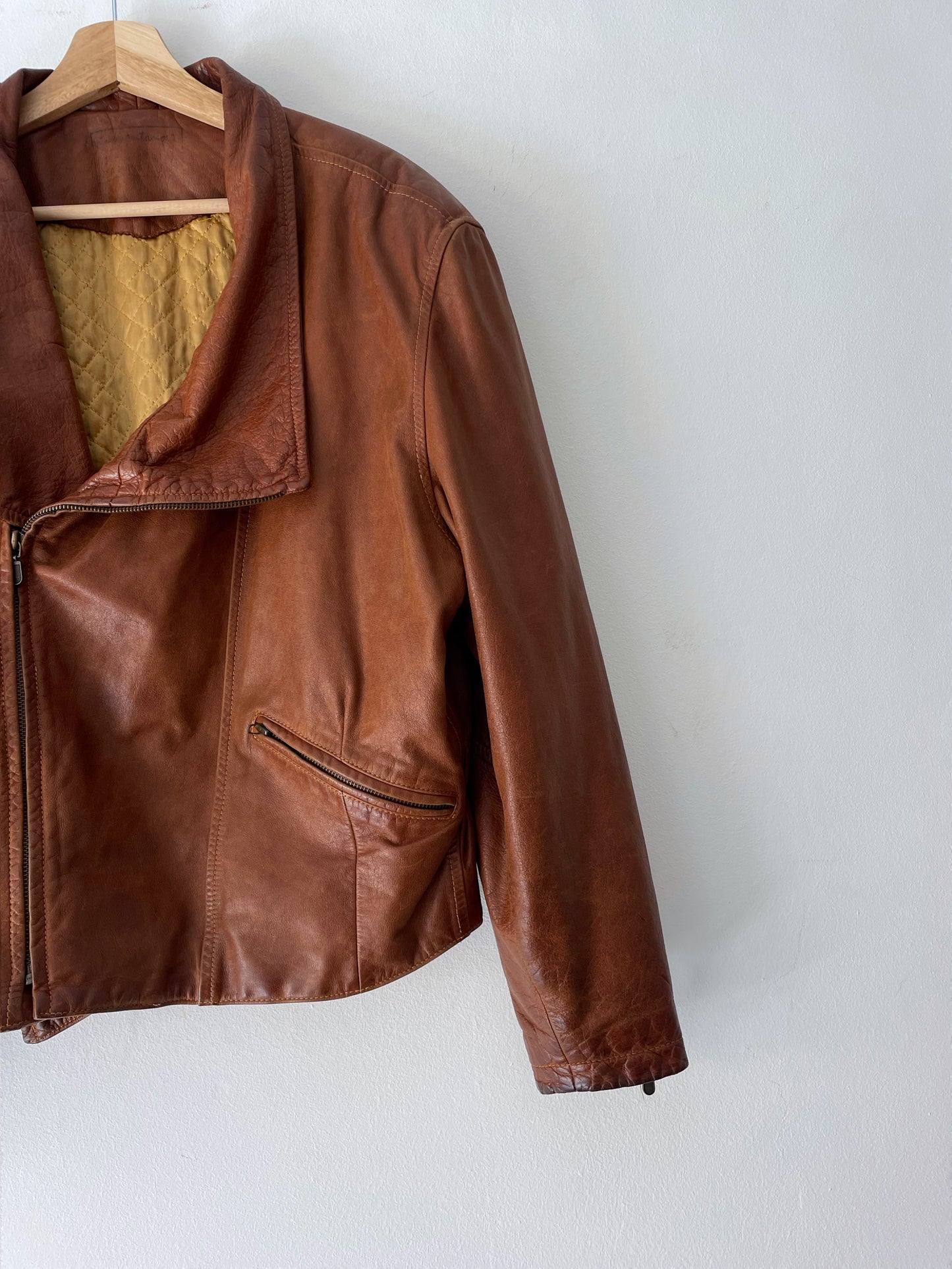 Chaqueta de cuero natural
