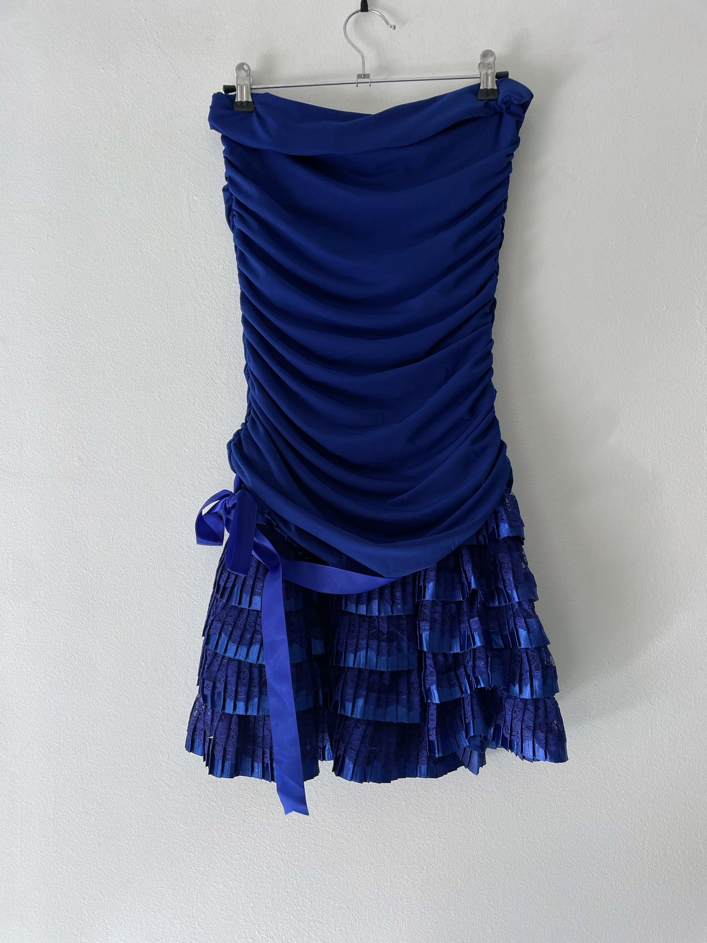 Strapless dress with layered skirt