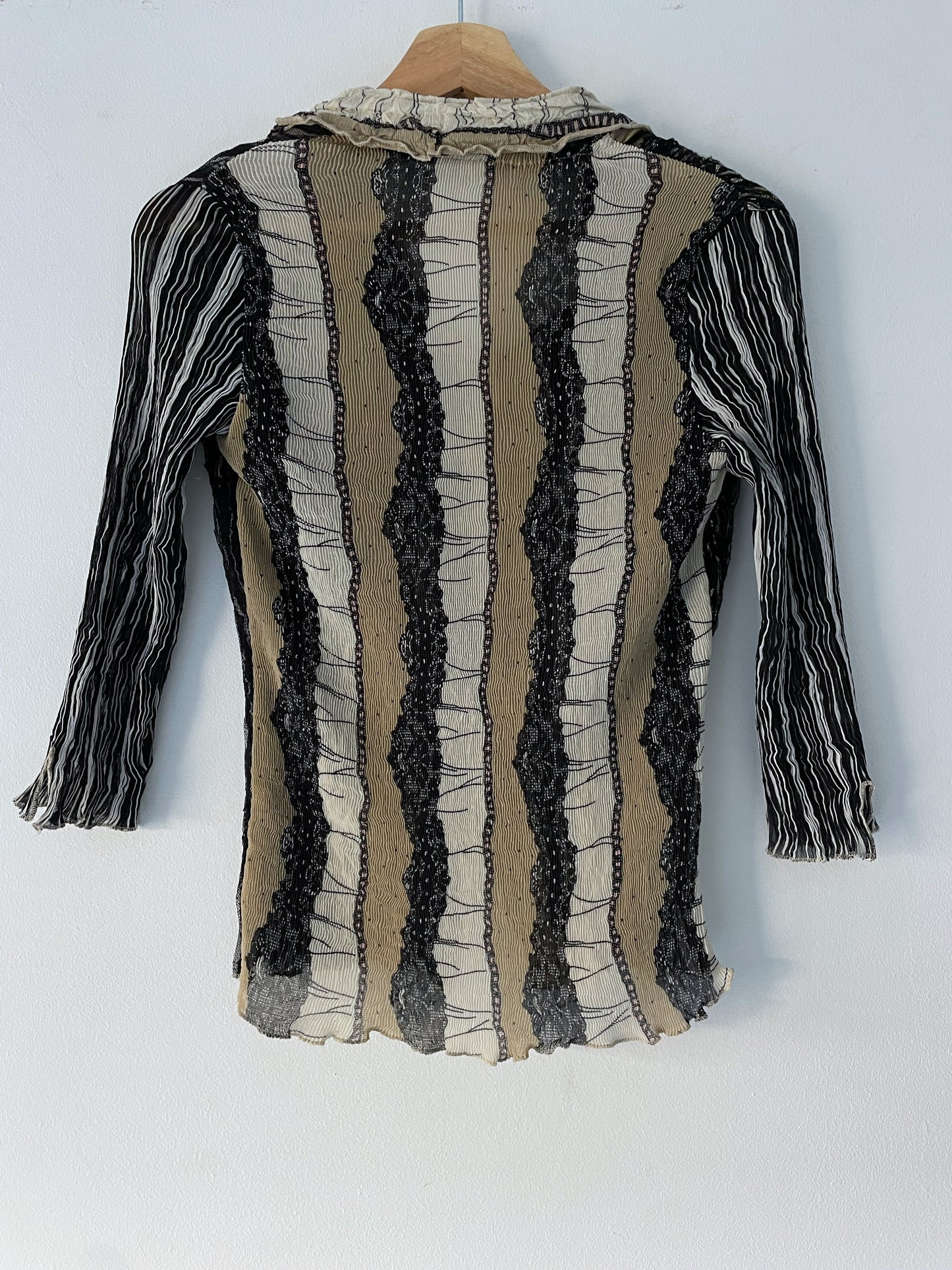 Shirt With Lace And Embroidery