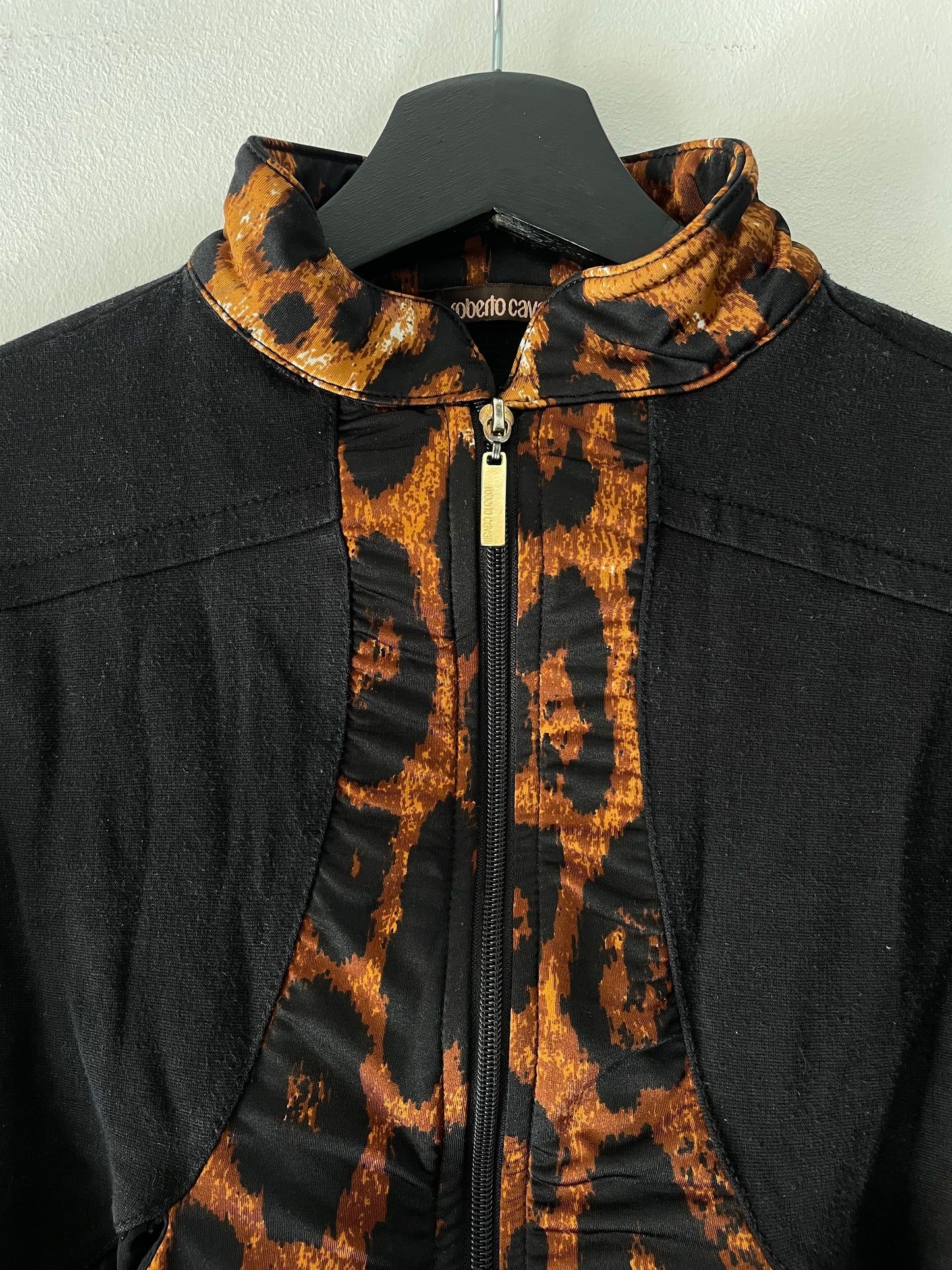 Chaqueta corta Roberto Cavalli