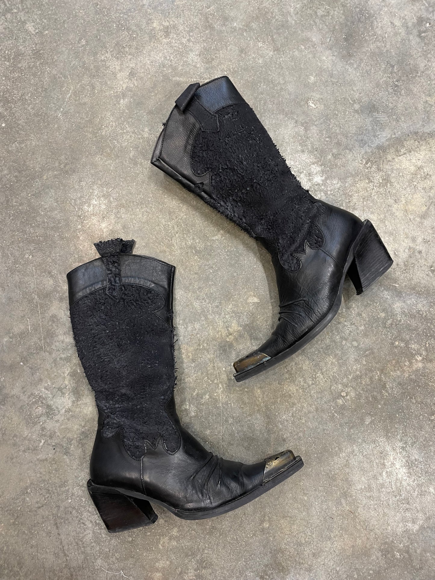 Cowboy Boots With Metal Toe Caps