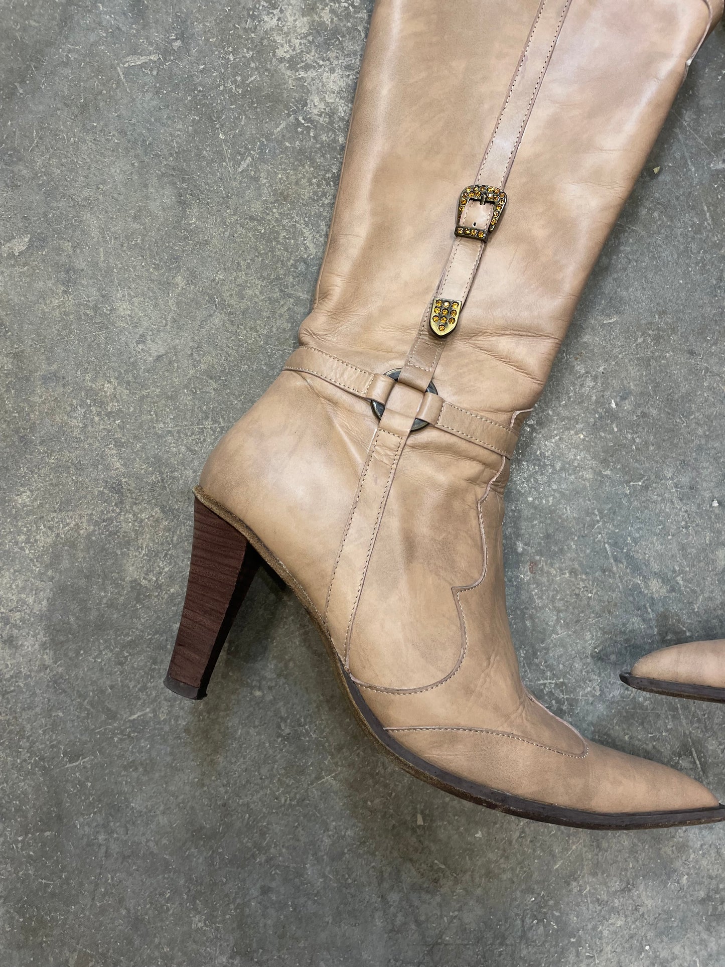 Pointed Toe Cowboy Boots