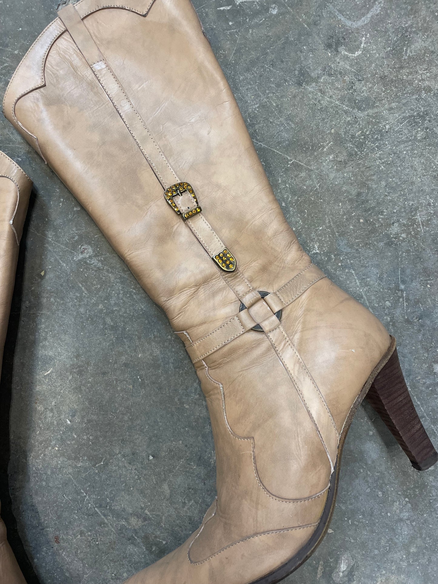Pointed Toe Cowboy Boots