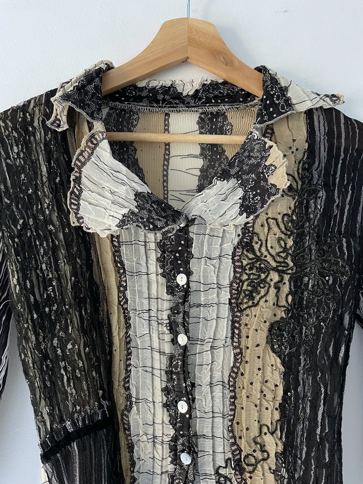 Shirt With Lace And Embroidery
