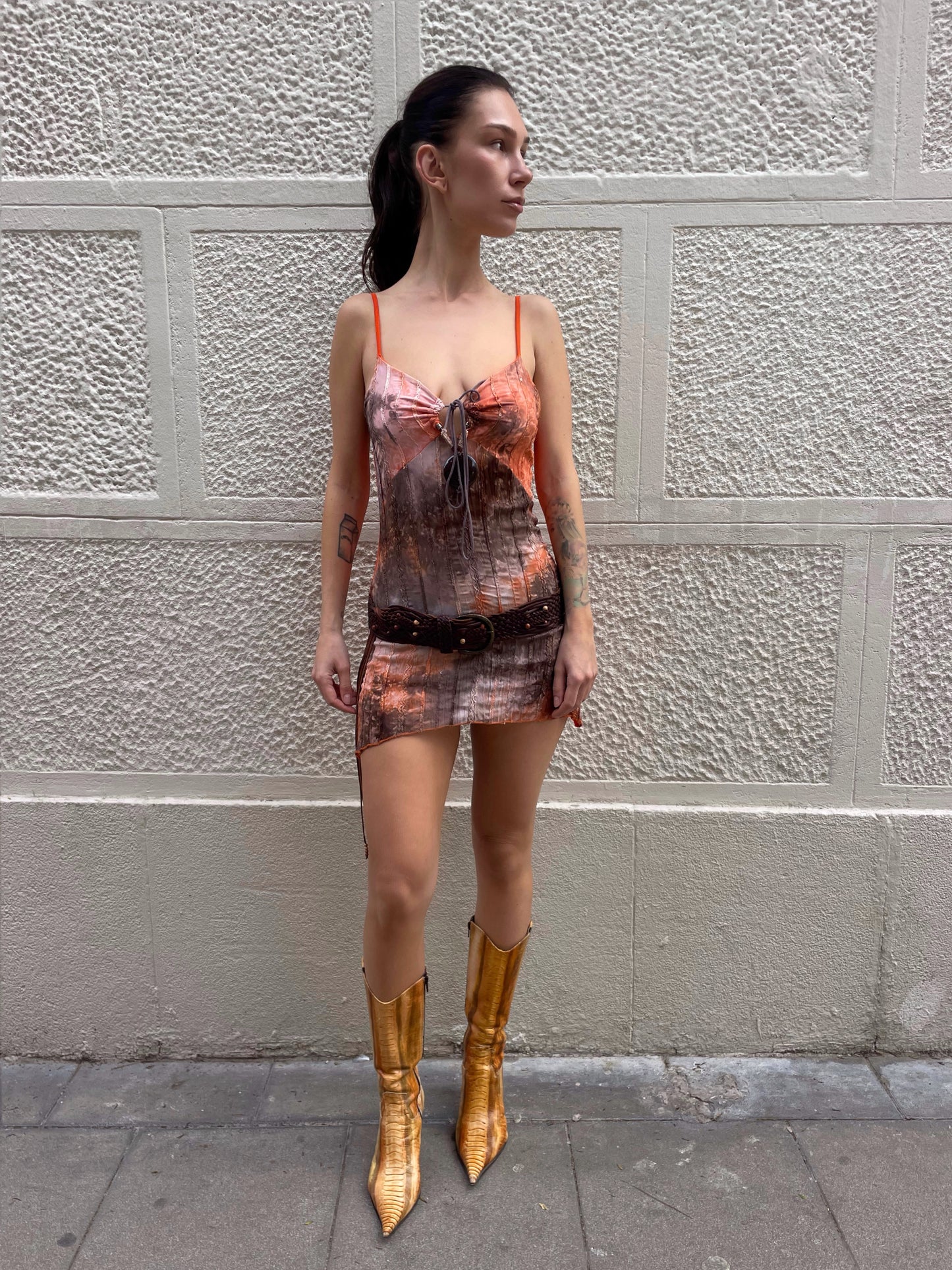 Mini dress with embroidery.