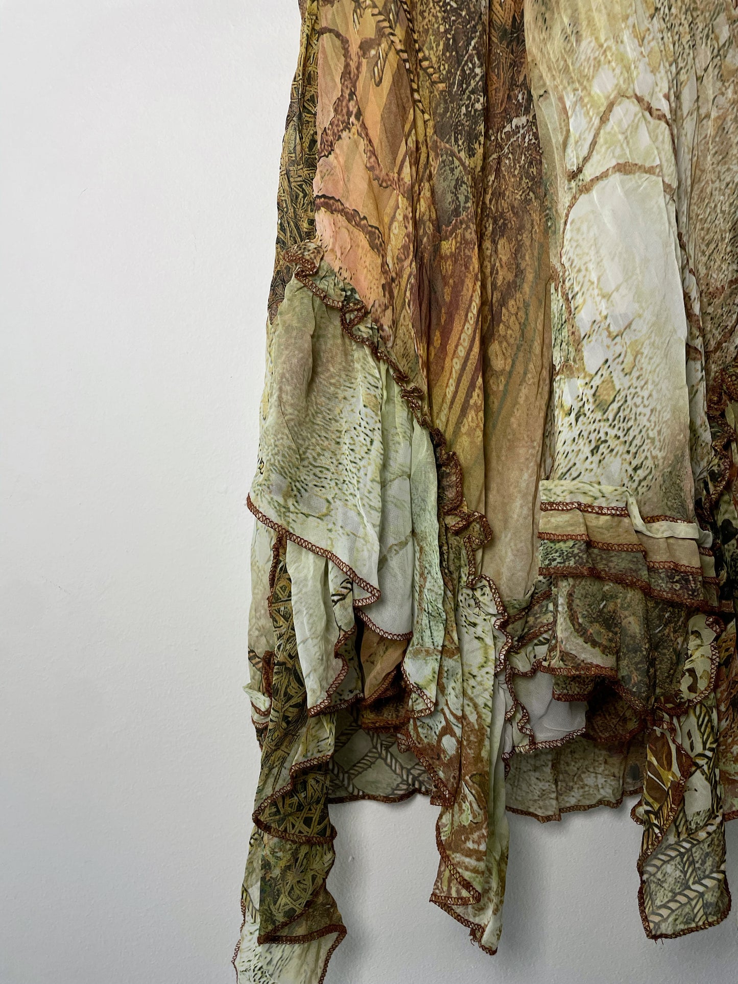 Midi dress with ruffles