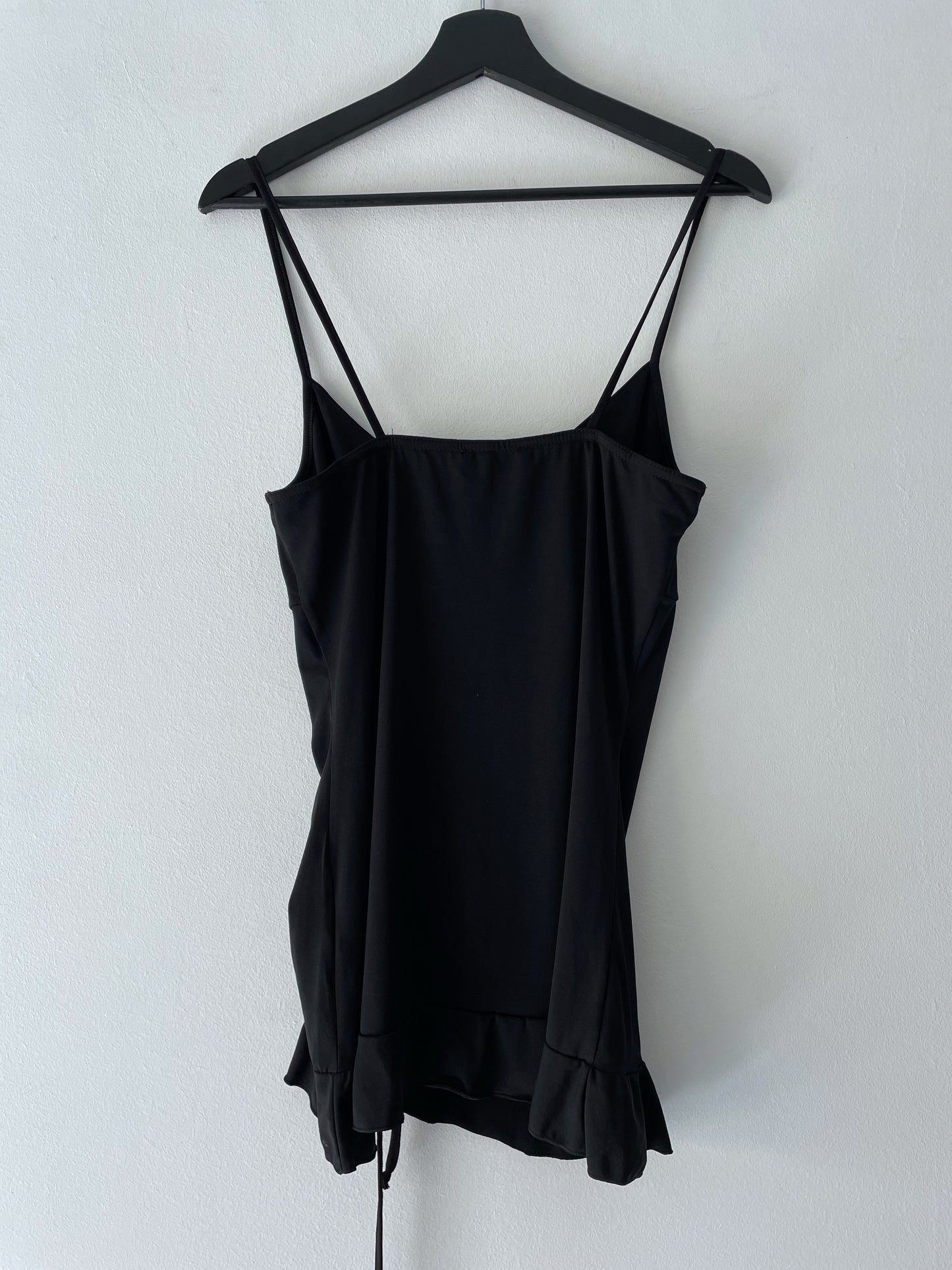 Asymmetrical top