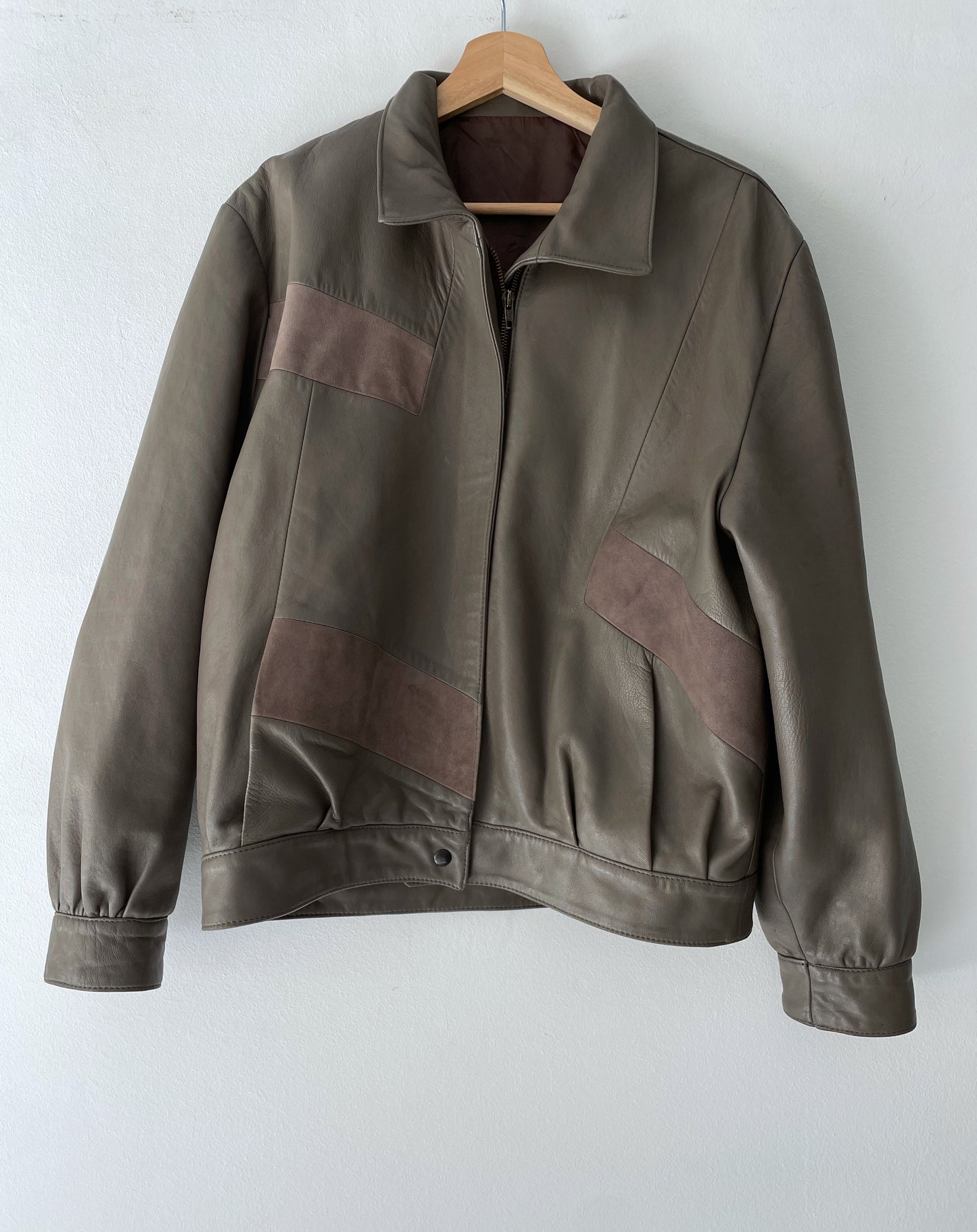 Vintage leather bomber