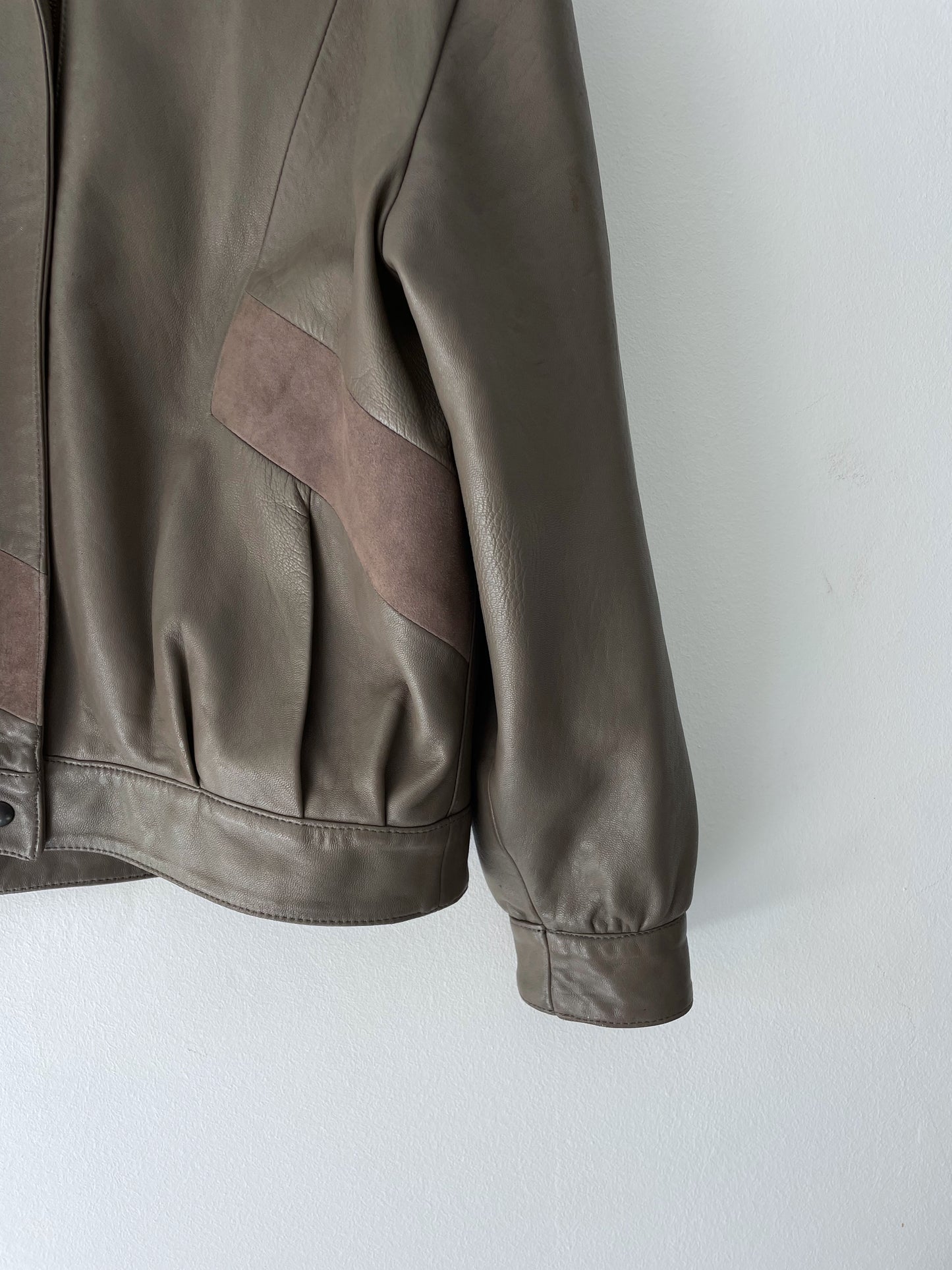 Vintage leather bomber