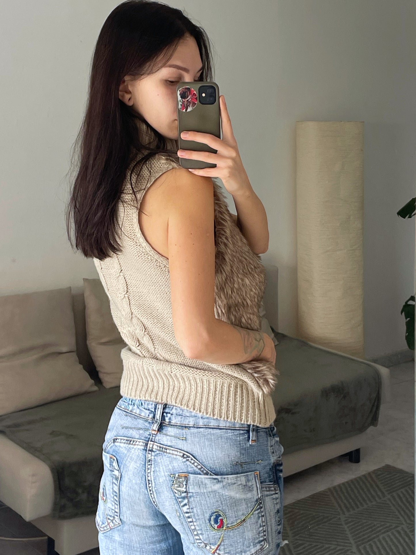 Y2K style waistcoat with faux fur.
