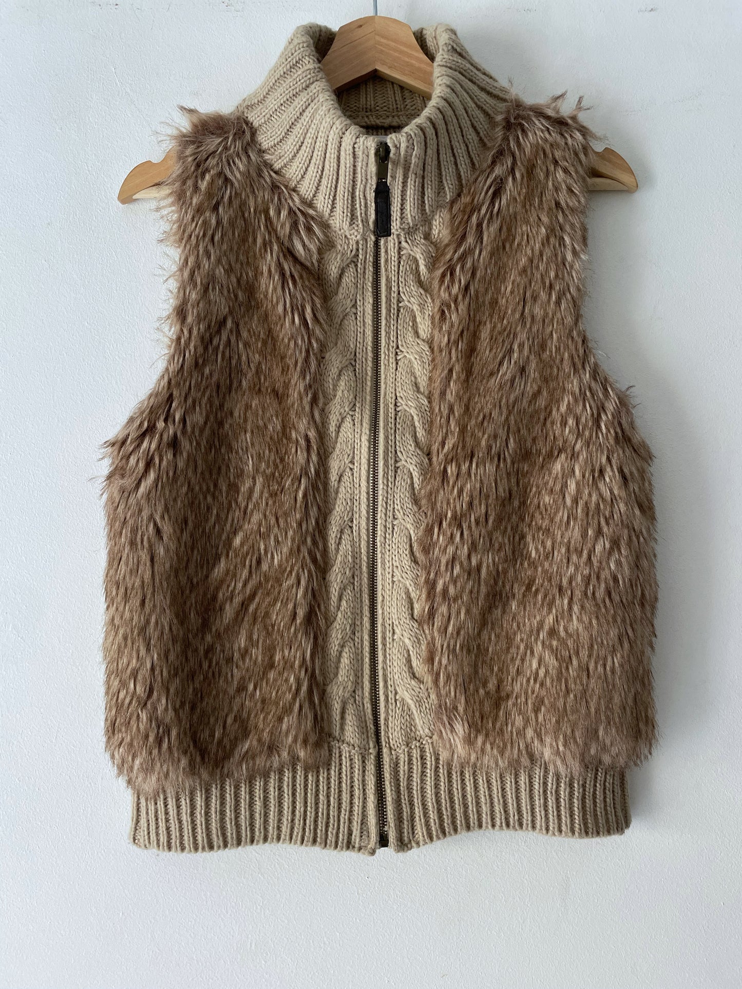Y2K style waistcoat with faux fur.