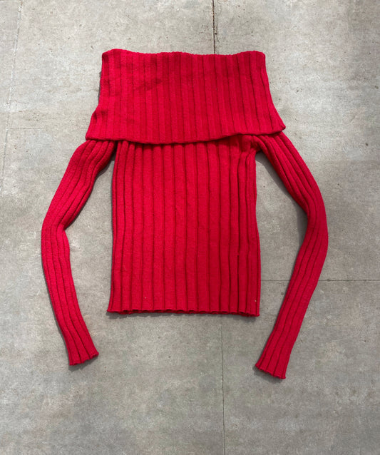 Off-shoulder sweater