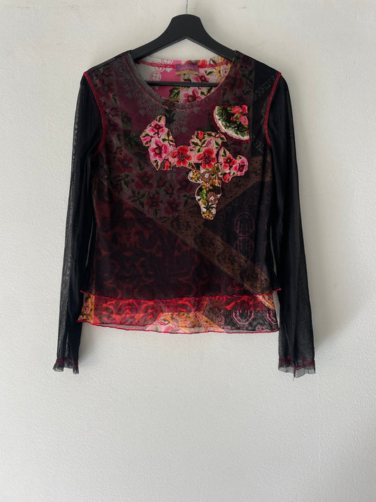 Layered mesh top