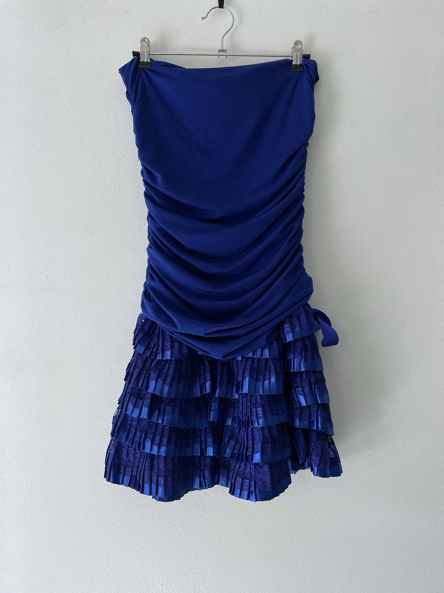 Strapless dress with layered skirt